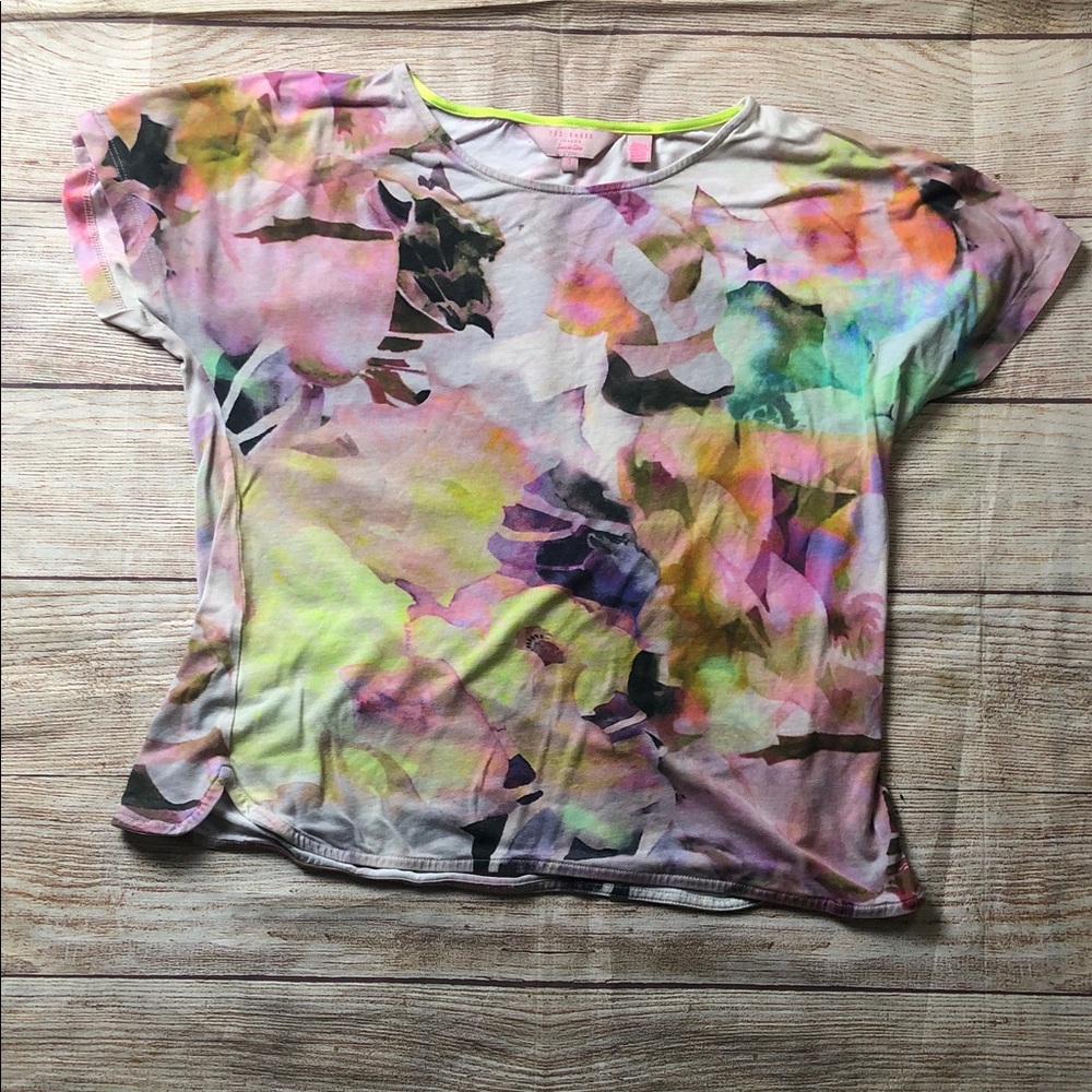 Ted‎ Baker London Multicolor Abstract Short Sleeve Tee